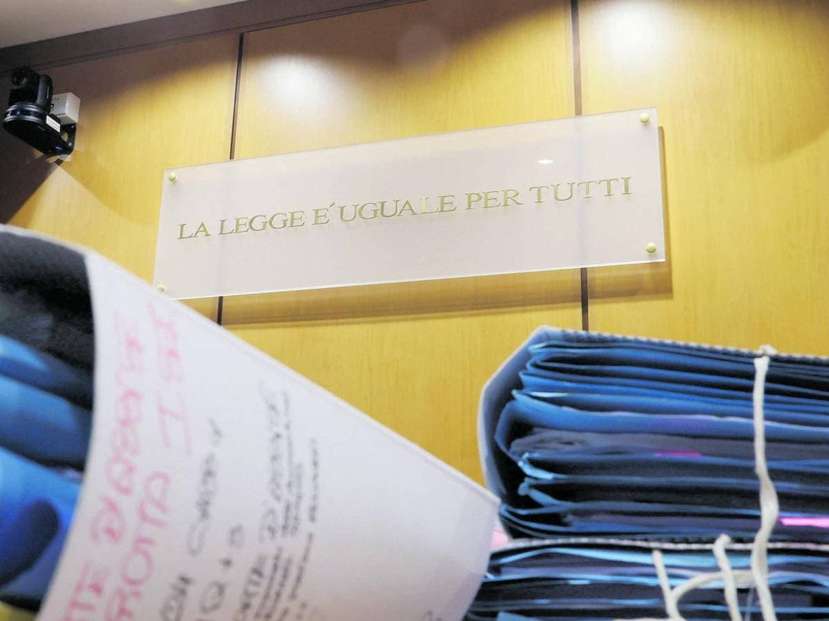 Sinistra tradisce la Costituzione: professoressa vota Sì