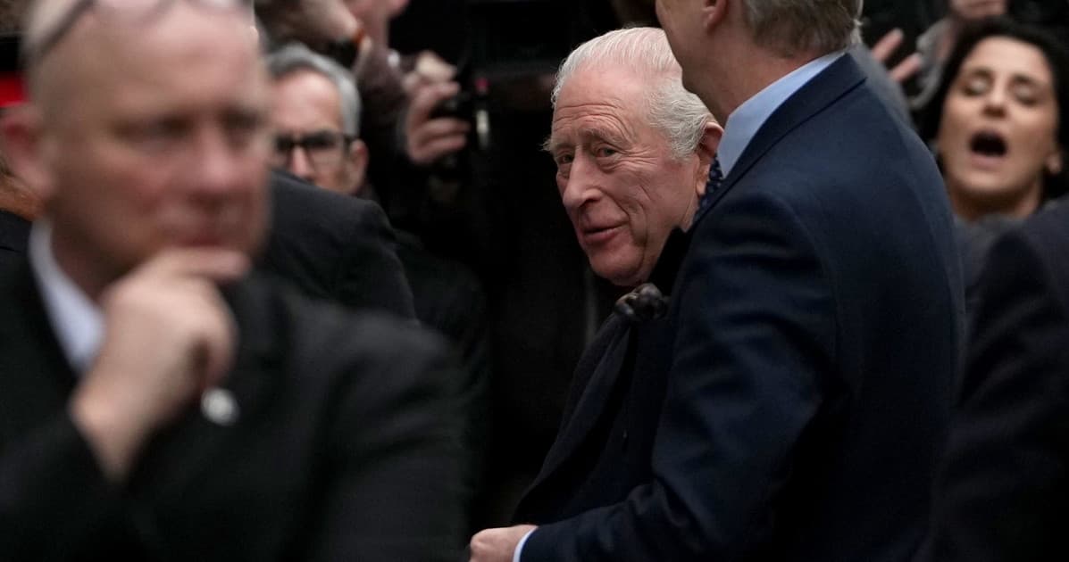 Carlo spiana la strada: Andrea in manette nel giorno del compleanno