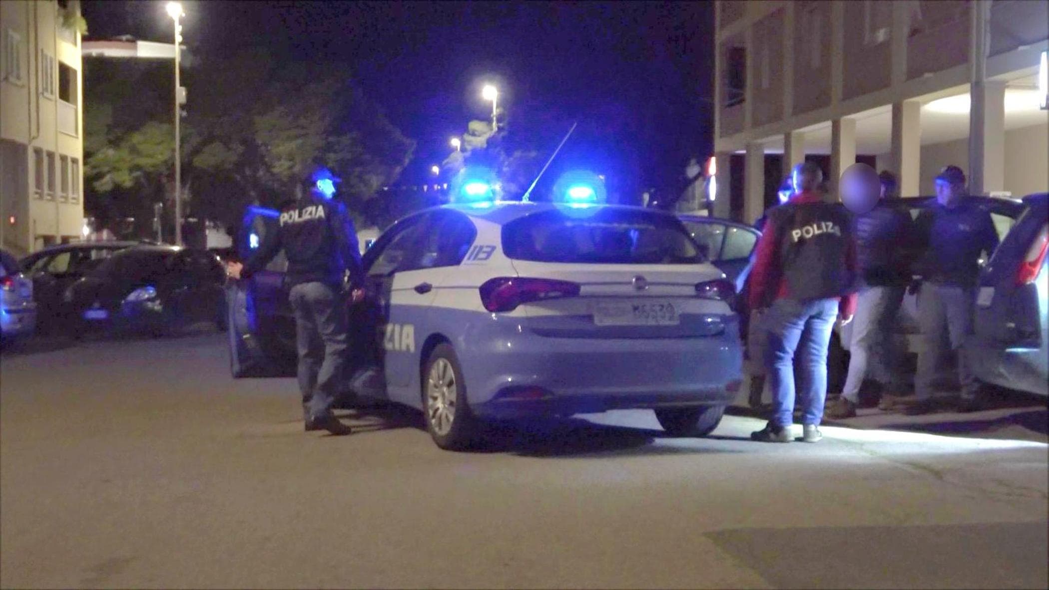 Gallipoli: guerra di strada per la droga, tre arrestati