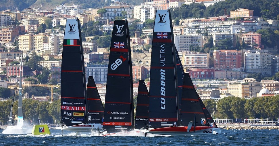 Napoli si riprende il mare: l'America's Cup che fa paura a Bruxelles