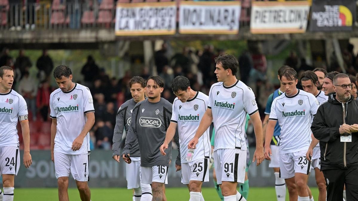 Cesena al buio: blackout al Vigorito, la serie A può attendere