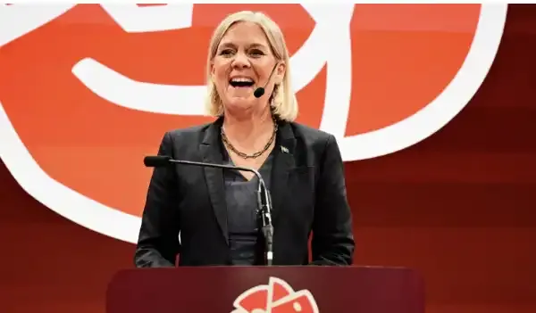 Svezia, la sinistra vince ma l'estrema destra crolla: Andersson al governo, Kristersson si dimette