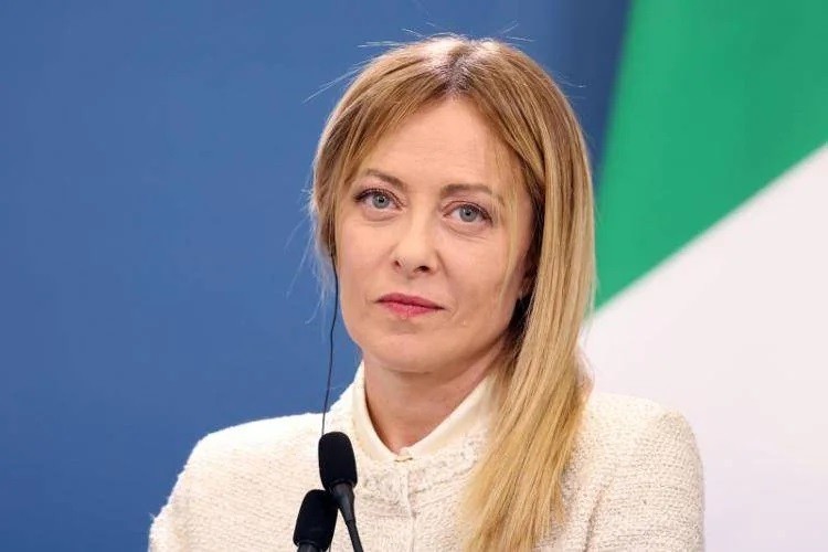 Meloni sfida Trump e l'UE al summit Nato di Ankara