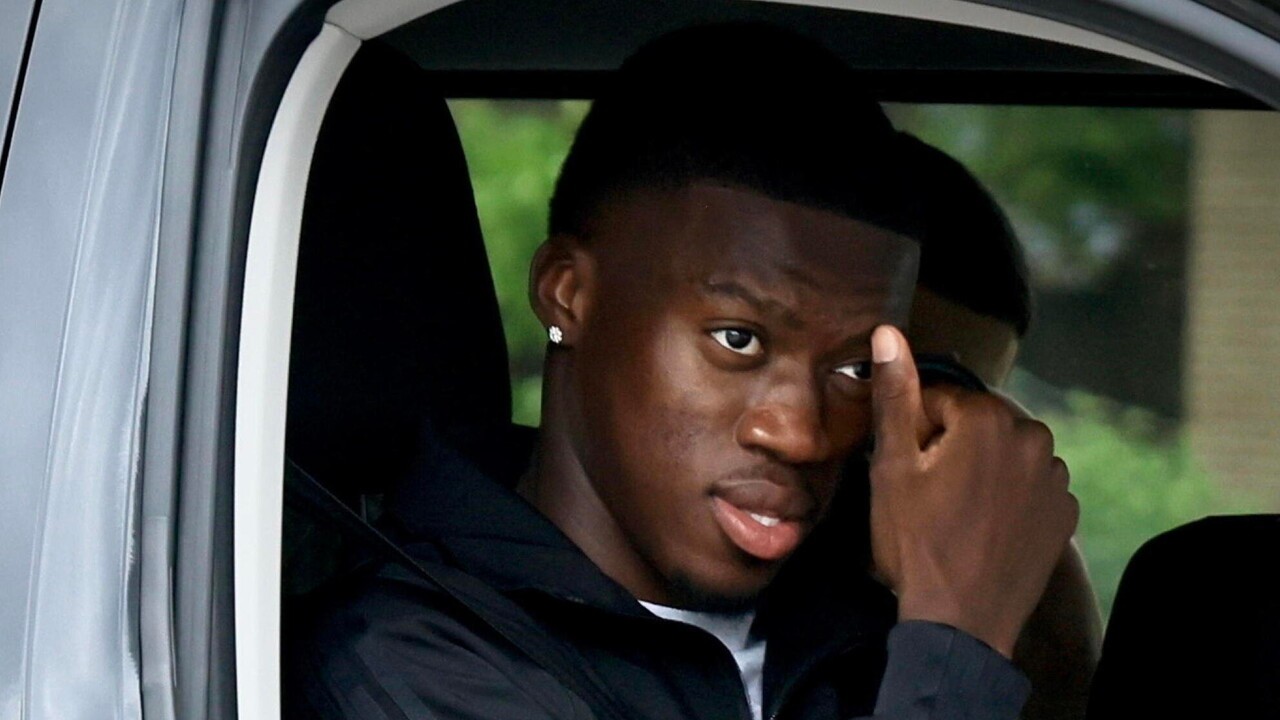 Calciomercato pazzo: la Juventus chiude per Sarr, l'Atalanta non molla Rowe. E la Roma fa il colpo De Roon