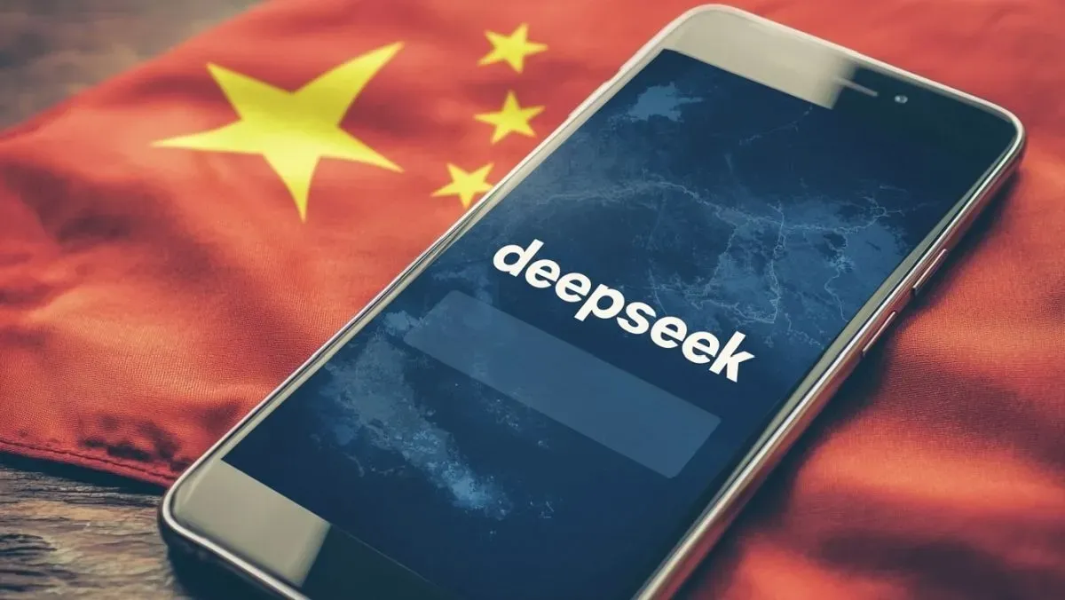 DeepSeek apre il cofano: arriva DeepInfer, l'AI cinese umilia l'Occidente